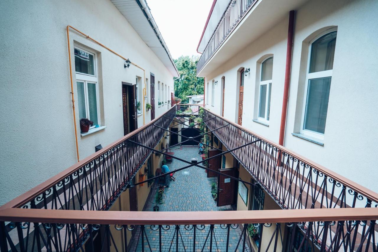 Wonderful Flat On City Center Ужгород Экстерьер фото
