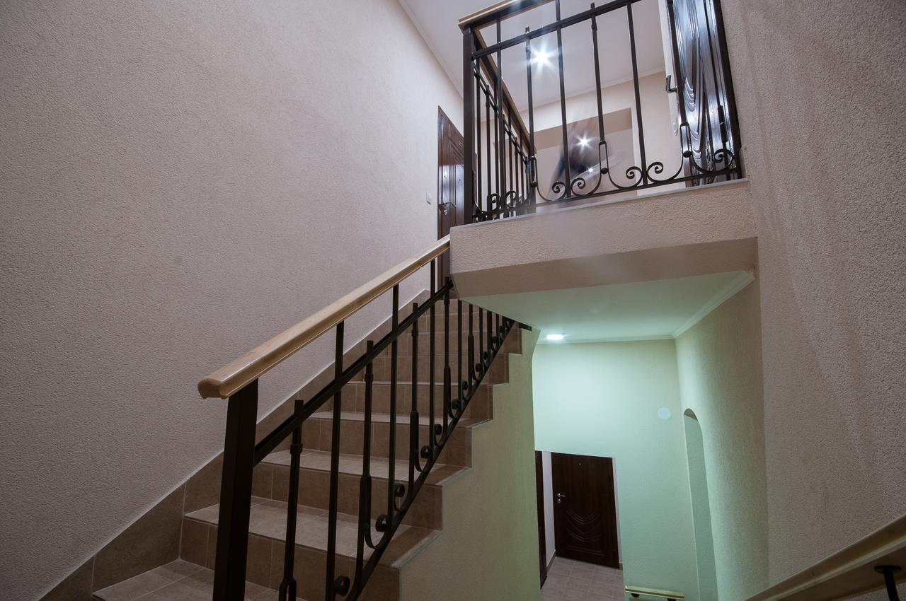 Wonderful Flat On City Center Ужгород Экстерьер фото